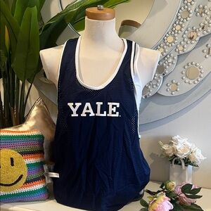YALE Top 💋💄